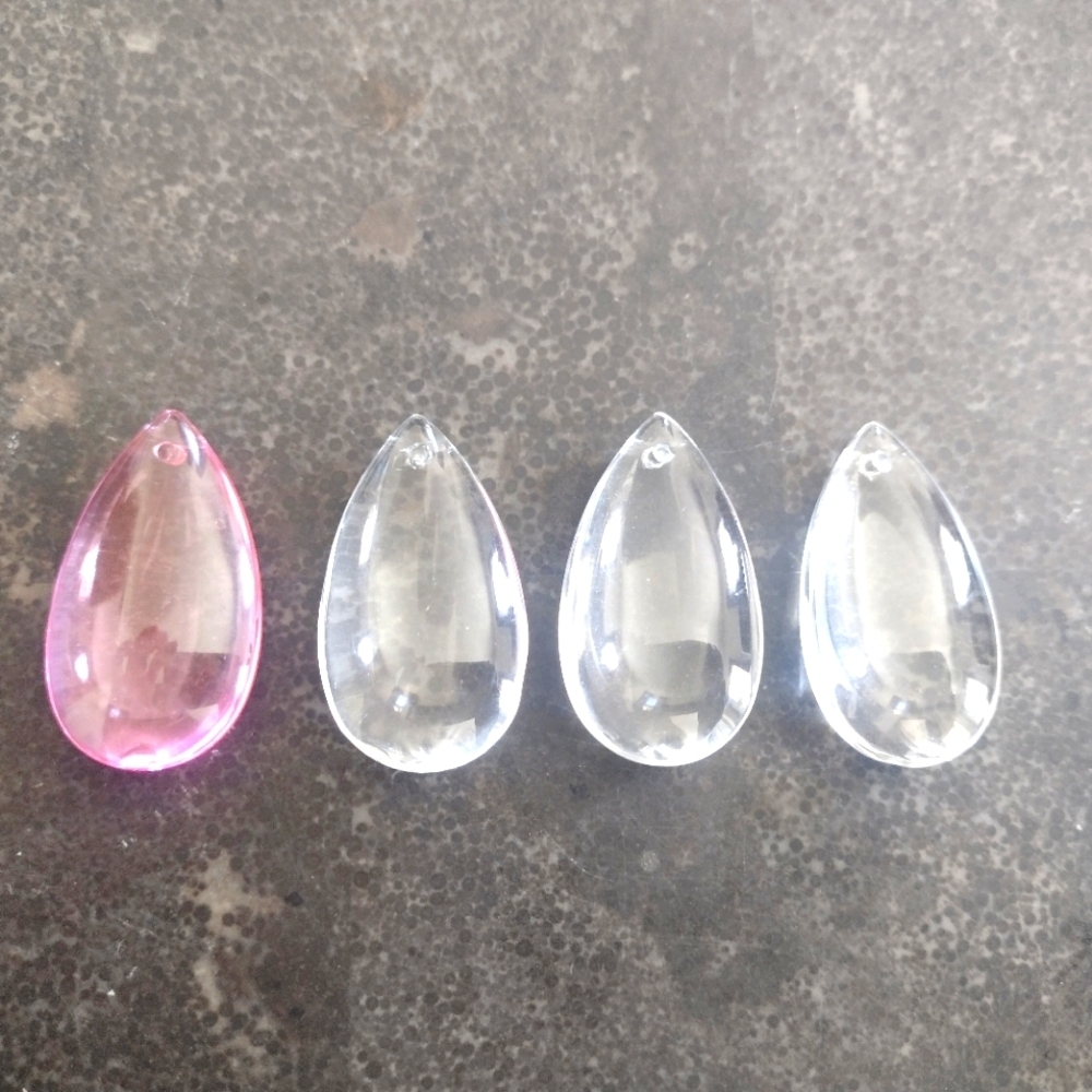 Hydrotherdal Teardrop Pendants